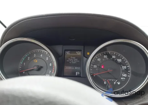 2011 Jeep Grand Cherokee Overland z USA, uszkodzony, nr VIN 1J4RR6GT7BC560447